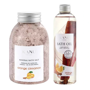 Kanu Nature zestaw rozgrzewający olejek do kąpieli Pomarańcza z Cynamonem 250 ml + mineralna sól do kąpieli Pomarańcza z cynamonem 350 g