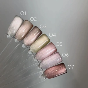 Divna Silk Cat Eye lakier hybrydowy do paznokci z efektem kociego oka 03 9 ml