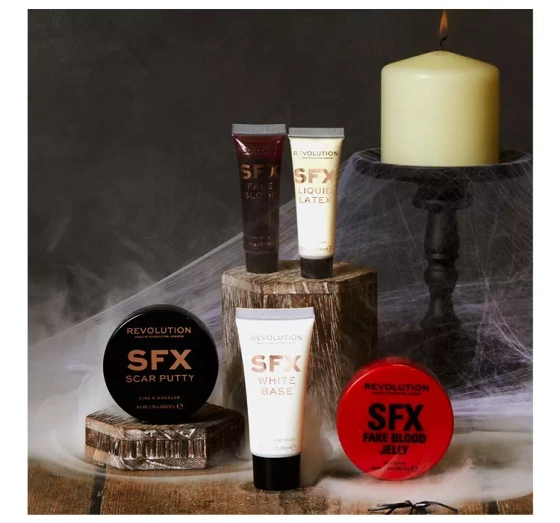 Makeup Revolution SFX Halloween Wax Putty wosk do charakteryzacji i makijażu 50g